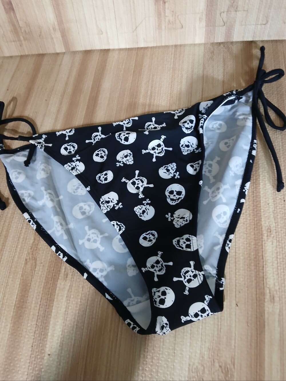 Unbranded Skull bikini bottom Y2k Tie Hips skulls Size Large Black White Pirate